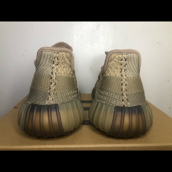 ⚠️SOLD⚠️ Yeezy Boost 350 V2 . Size 5.5M/7 W - Picture 7 of 11